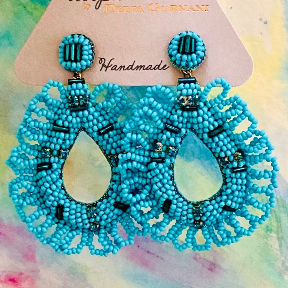 NWT Deepa Gurnani Beaded Ruffled Chandeliers - Picture 2 of 15